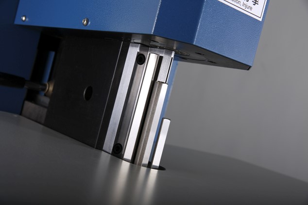 S8710超级字专用弯字机多刀杆折弯系统 .jpg